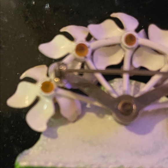 Floral Pink and Green Hippy Mod 1960’s enamel painted broch - Picture 9 of 10